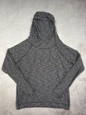 Lululemon Healthy Heart Pullover ll in Coco Pique Black White